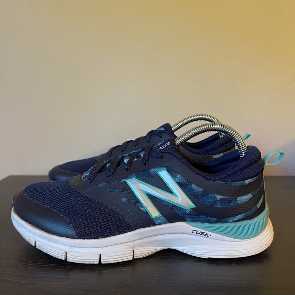 New Balance Women’s 715 Cush Cross Sz 9 Training Sneakers NavyTeal  WX715KG2